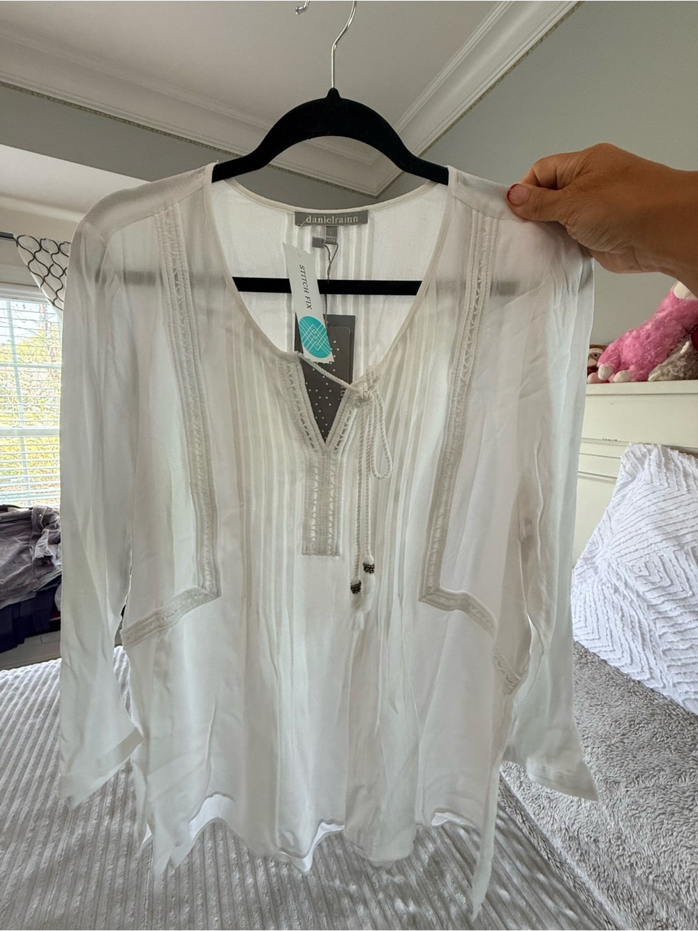 Daniel Rainn White V-Neck Tie-Front Pintuck Peasant Tunic